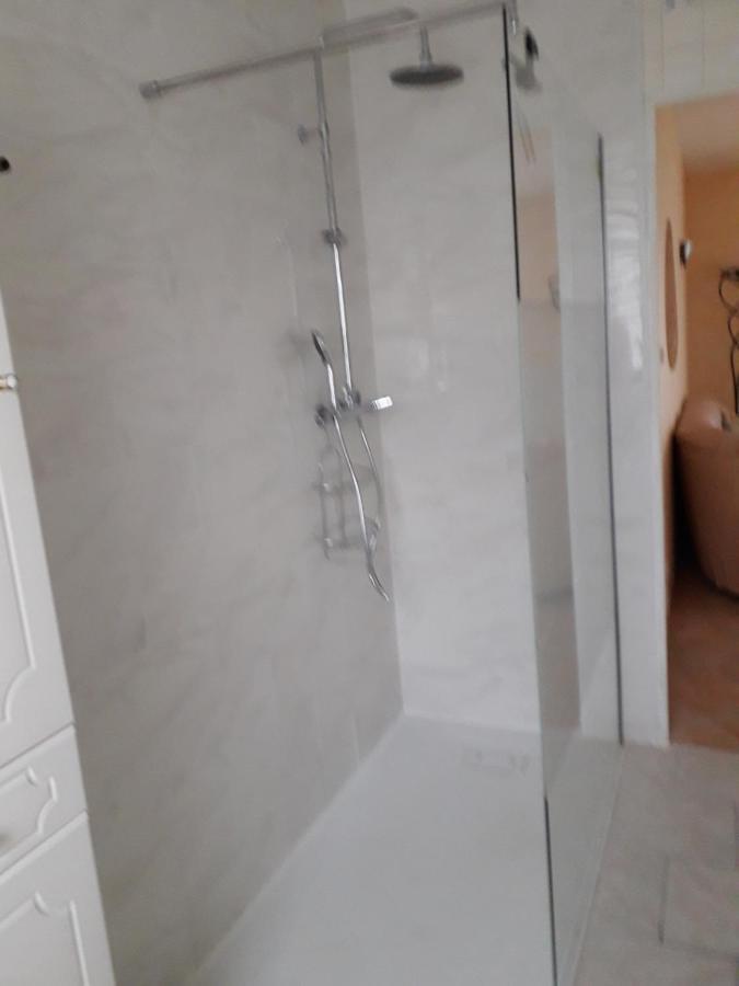 Apartamento L'Abri Des Ames Gerponville Exterior foto