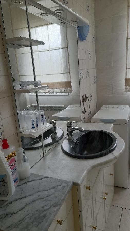 Apartamento L'Abri Des Ames Gerponville Exterior foto