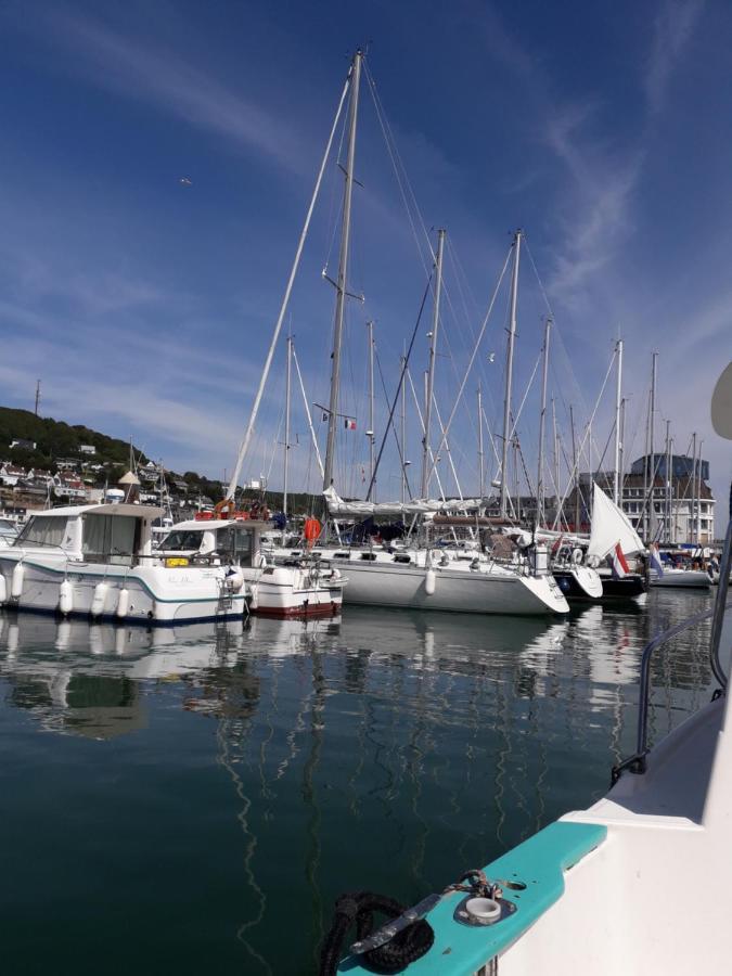 Apartamento L'Abri Des Ames Gerponville Exterior foto